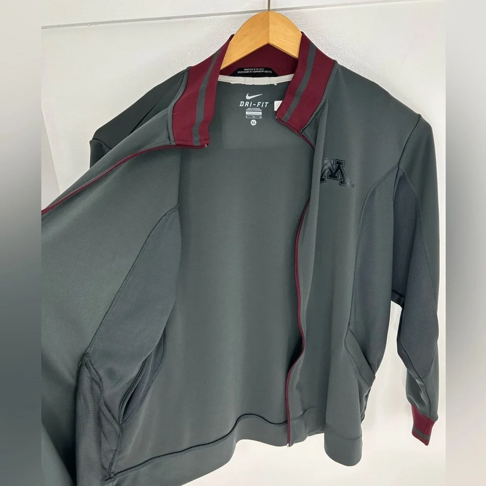 Nike Dri Fit Minnesota Golden Gophers Full Zip Sweatshirt Size XL NCAA MN Goldie